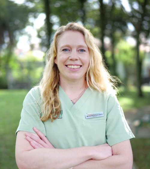 Dr. Danielle Fitchett
