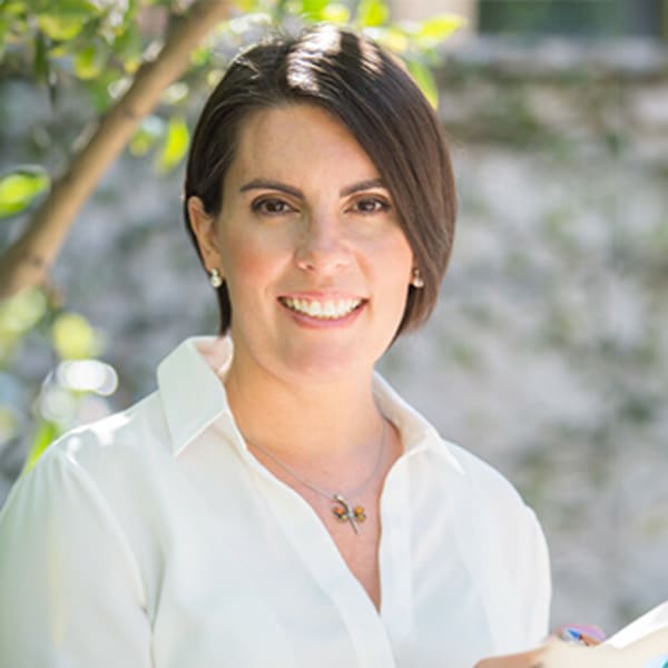 Dr. Katia Martinho